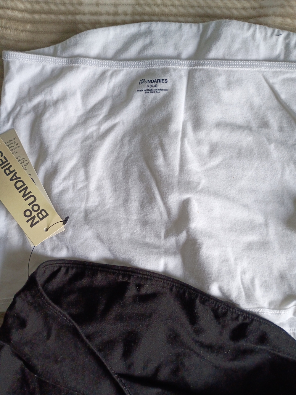 No Boundaries White and Black Strapless Crop Top Duo - Picture 3 of 3